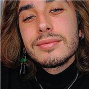 Universitario offre lezioni private in presenza e online